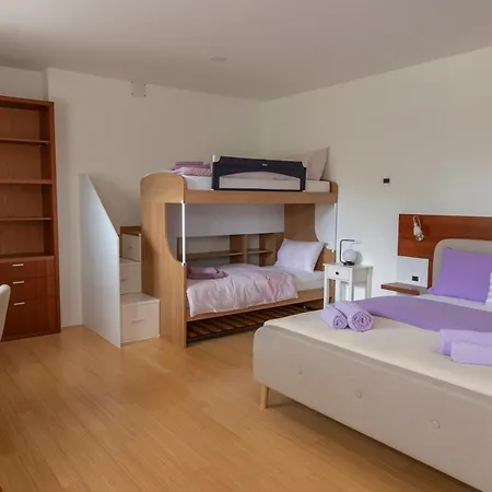 Il Lilla Apartment Ankaran Exterior photo